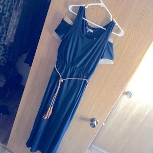 Cold-shoulder Maxi Dress